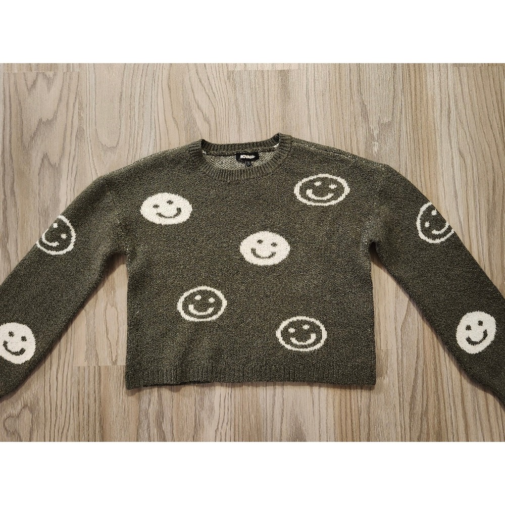 Nova‎ Kids Cropped Smiley Face Sweater Gray Size XL
